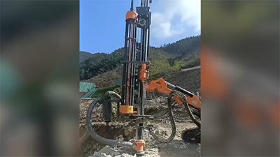 Perforadora DTH KT7D en el sitio de trabajo