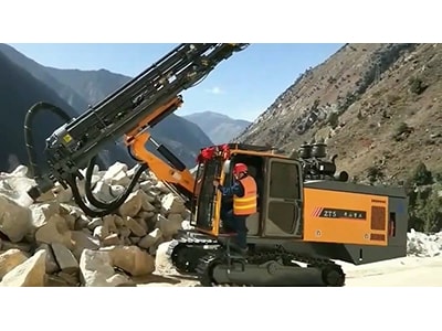 Equipo de perforación de superficie con compresor de aire ZT5
