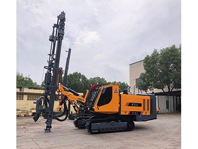 Equipo de perforación de superficie con compresor de aire KT11
