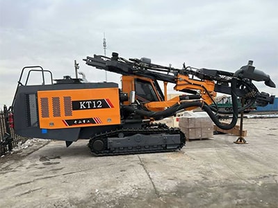 Equipo de perforación de superficie con compresor de aire KT12