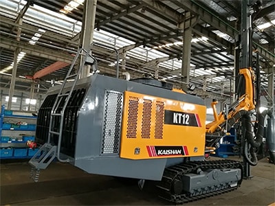 Equipo de perforación de superficie con compresor de aire KT12